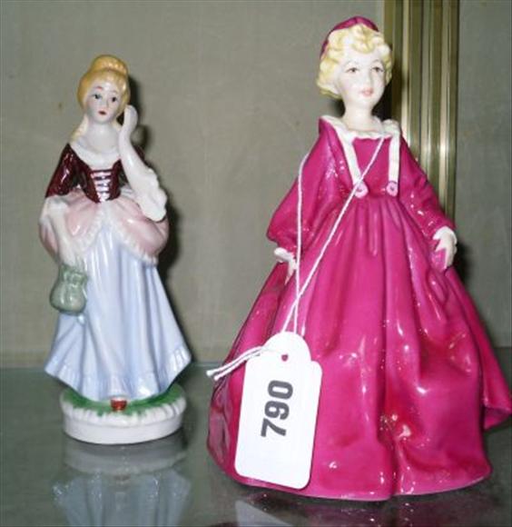 Appraisal: A Royal Worcester figure - 'Grandmothers Dress'