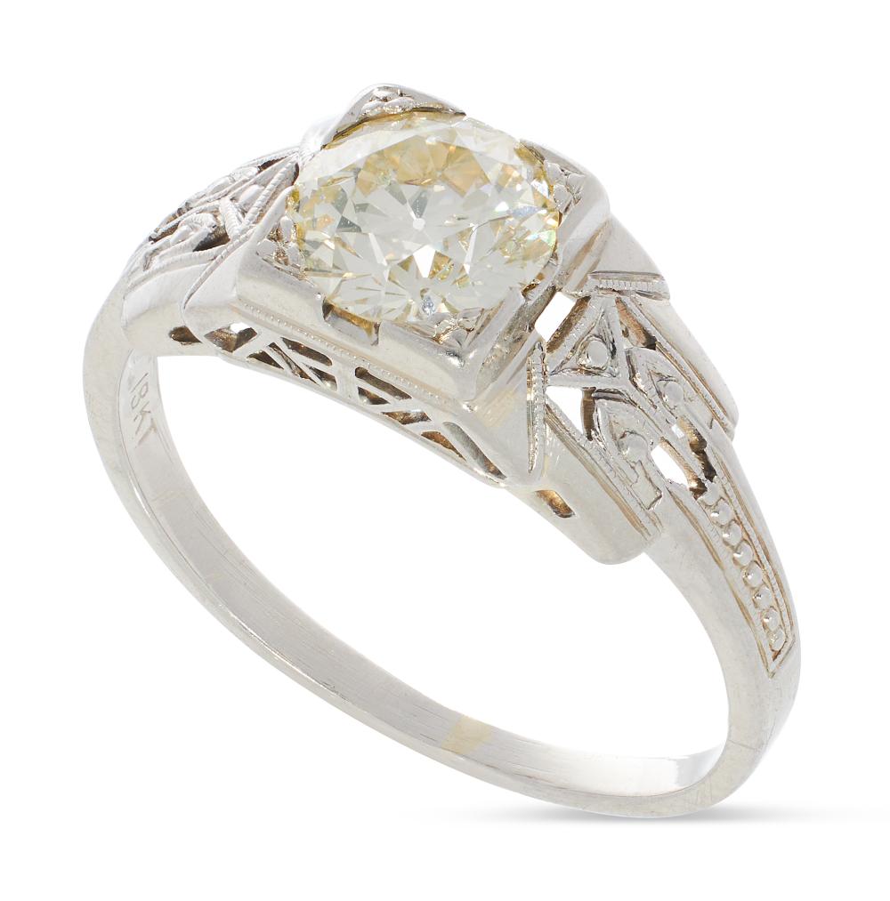 Appraisal: KT WHITE GOLD AND DIAMOND SOLITAIRE RING APPROX TOTAL DWT