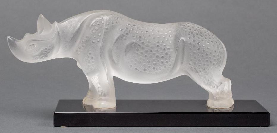 Appraisal: A SIGNED LALIQUE FROSTED RHINOCEROUS SCULPTURE Frosted art glass rhinocerous