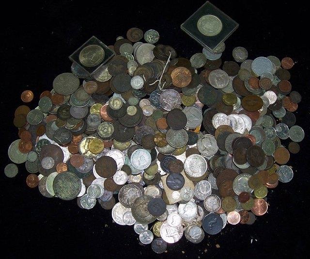 Appraisal: Miscellaneous world coins