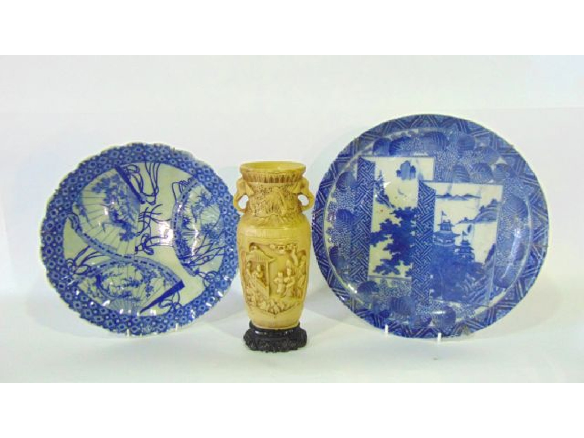 Appraisal: Two th century oriental chargers both with blue and white