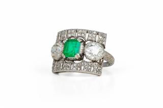 Appraisal: A Buccellati Platinum Emerald and Diamond Ring A Buccellati Platinum