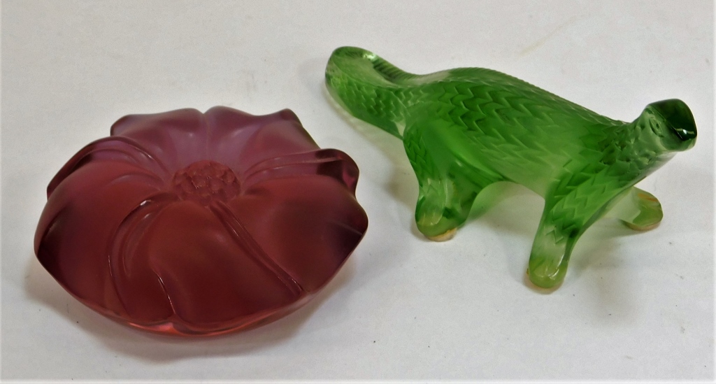 Appraisal: LALIQUE FRANCE LIZARD FLOWER FIGURAL GLASS GROUP France Early th