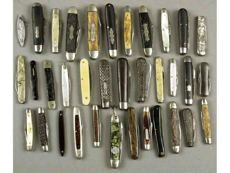 Appraisal: Lot of Pocket Knives Description Pen and jackknife patterns including