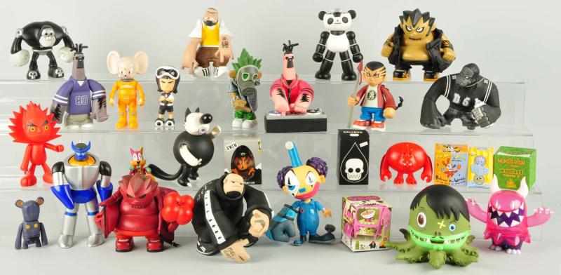 Appraisal: Large Lot of Designer Vinyl Figures Description Designer vinyl by