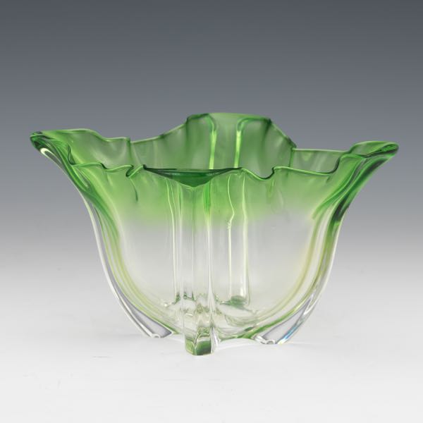 Appraisal: OLD STEUBEN EMERALD GREEN AND CLEAR GLASS RUFFLED VASE CA