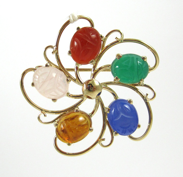 Appraisal: INTAGLIO GLASS AND YELLOW GOLD BROOCH The k gold brooch