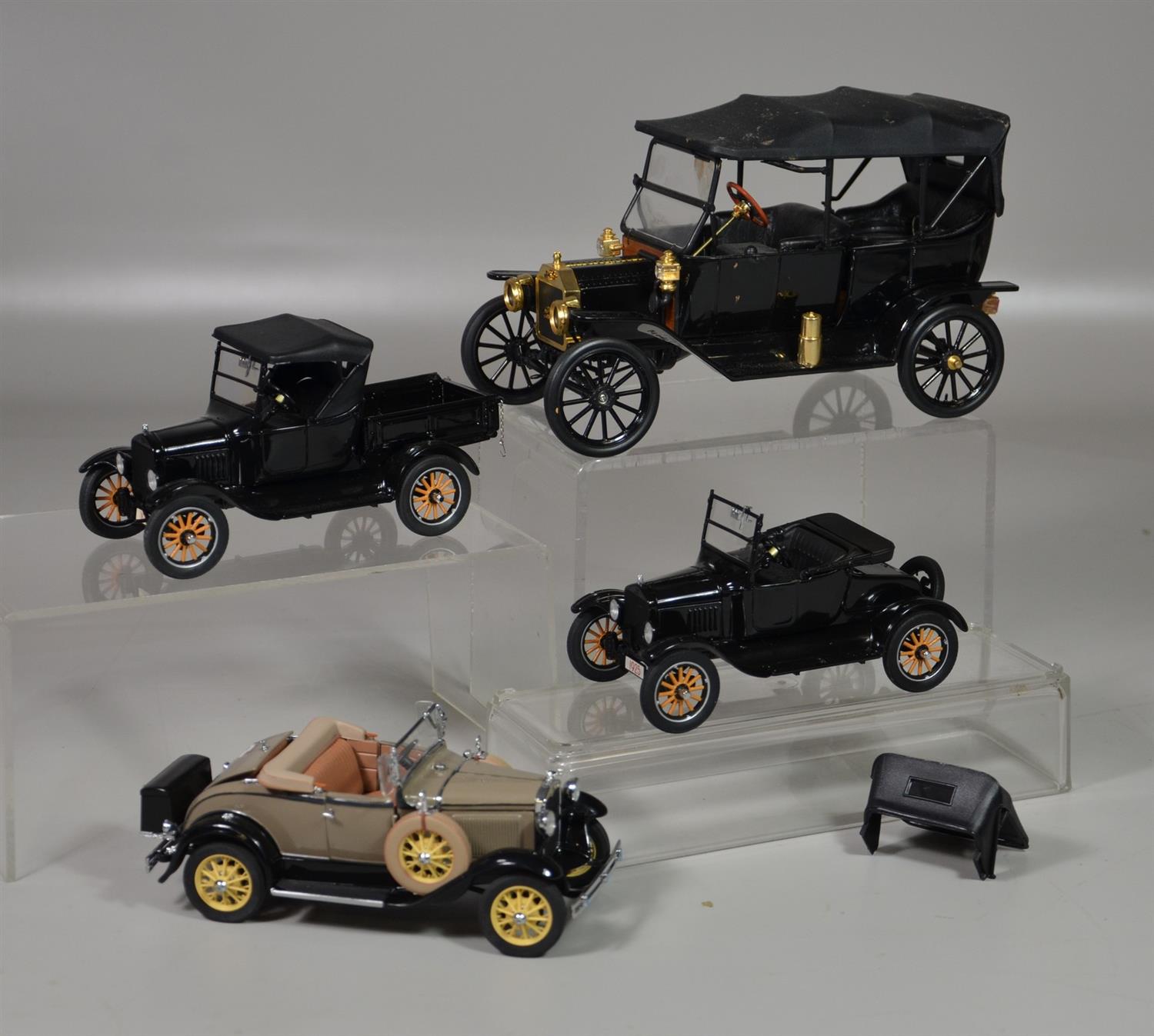 Appraisal: Ford scale model cars Franklin Mint Model T Danbury Mint