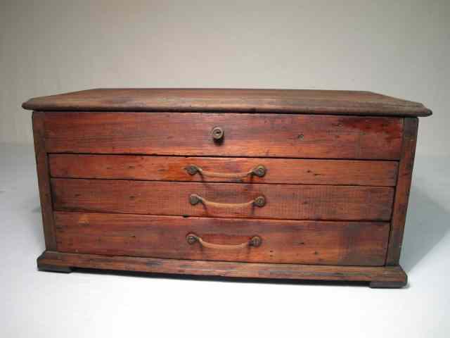 Appraisal: Antique L S Starrett Co wooden tool box Top opens