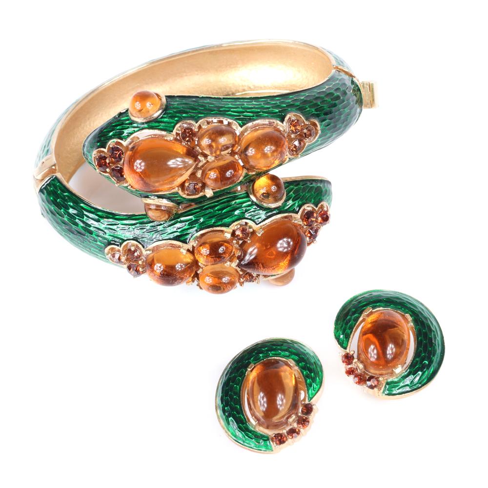 Appraisal: TRIFARI L'ORIENT DOUBLE SNAKE HEAD BYPASS BRACELET WITH MATCHING BUTTON