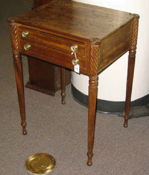 Appraisal: AMERICAN FEDERAL MAHOGANY SIDE TABLE The rectangular top with turned