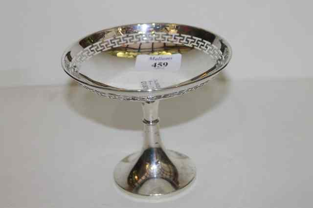 Appraisal: A SILVER BON BON DISH with pedestal foot knop stem