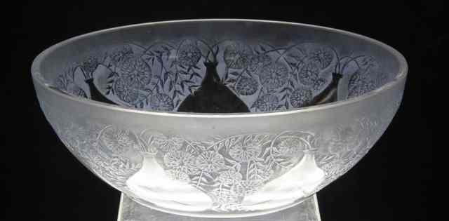 Appraisal: A Lalique blue tinted glass bowl Vases pattern designed ref