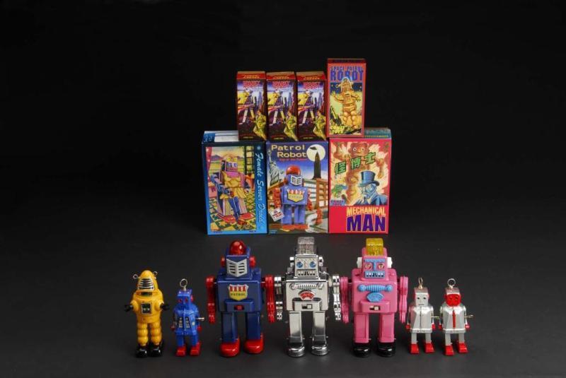 Appraisal: Lot of Tin Contemporary Robot Toys Description Includes seven original