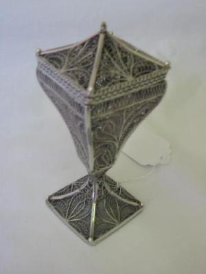 Appraisal: A RUSSIAN FILIGREE POT POURRI URN of square form with