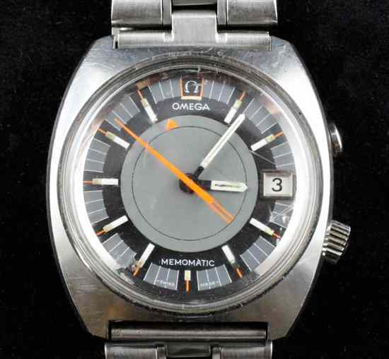 Appraisal: A gentleman's late 's stainless steel Omega Memomatic wrist watch