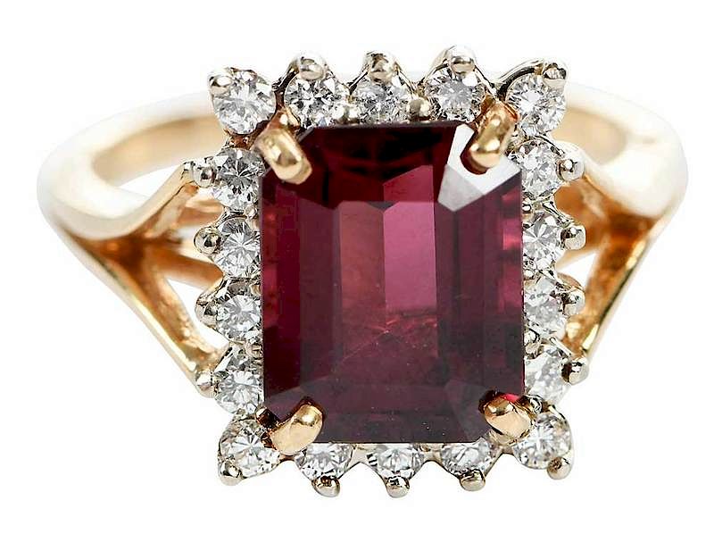 Appraisal: kt Garnet Diamond Ring center emerald cut garnet estimated weight