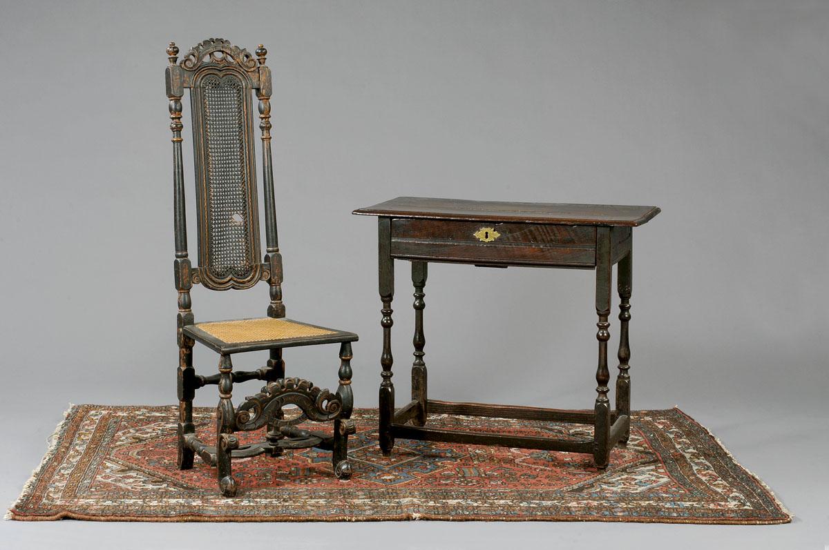 Appraisal: WILLIAM AND MARY FLEMISH SIDE CHAIR The carved and pierced