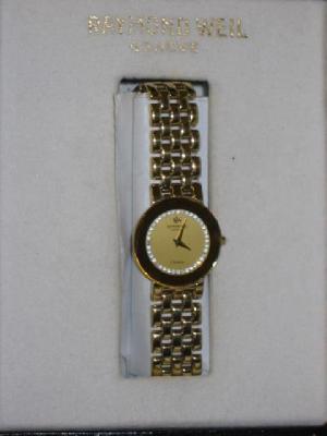 Appraisal: A RAYMOND WEIL LADY'S WATCH the gold coloured circular dial