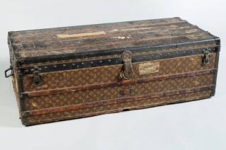 Appraisal: Vintage Louis Vuitton Cabin Trunk Vintage Louis Vuitton cabin trunk