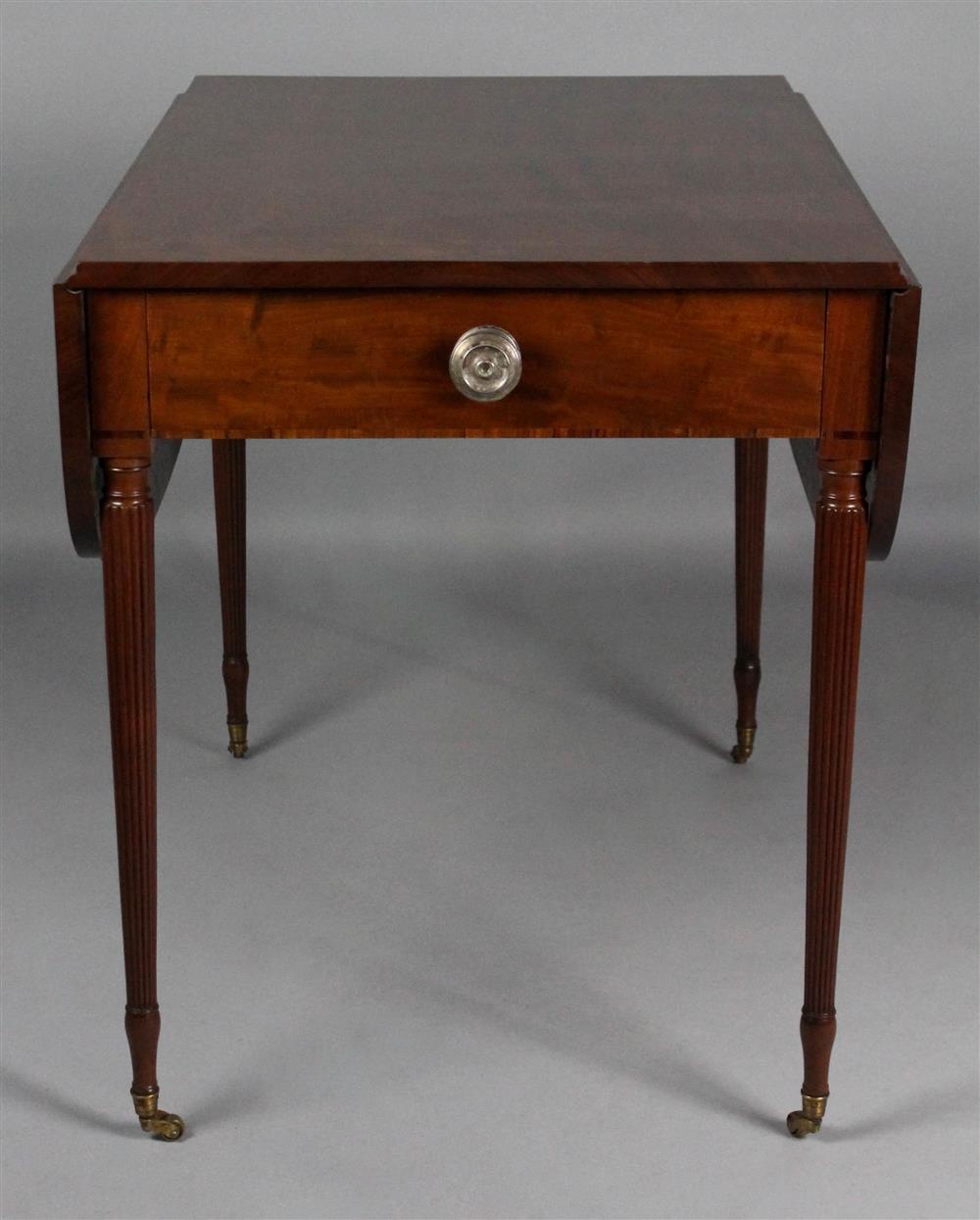 Appraisal: FEDERAL MAHOGANY DROP LEAF PEMBROKE TABLE the rectangular top flanked