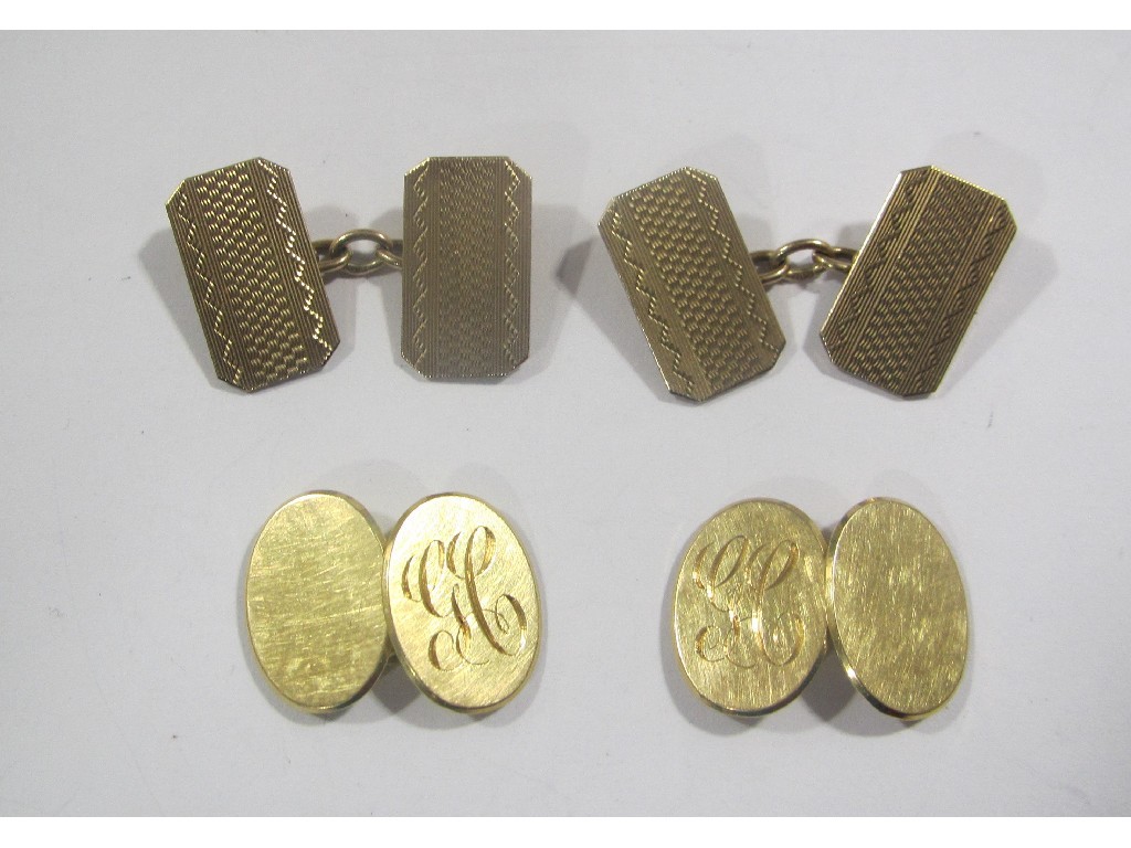 Appraisal: Two pairs of gold cuff links - ct gold gms