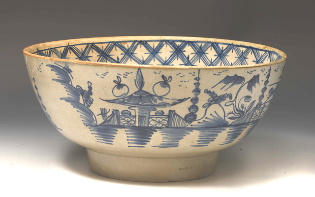 Appraisal: AN EARLY TH CENTURY ENGLISH PEARL WARE BOWL decorated in