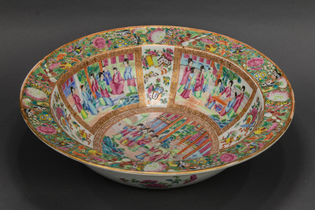 Appraisal: CHINESE CANTON ROSE MEDALLION WASH BASIN Chinese Canton rose medallion