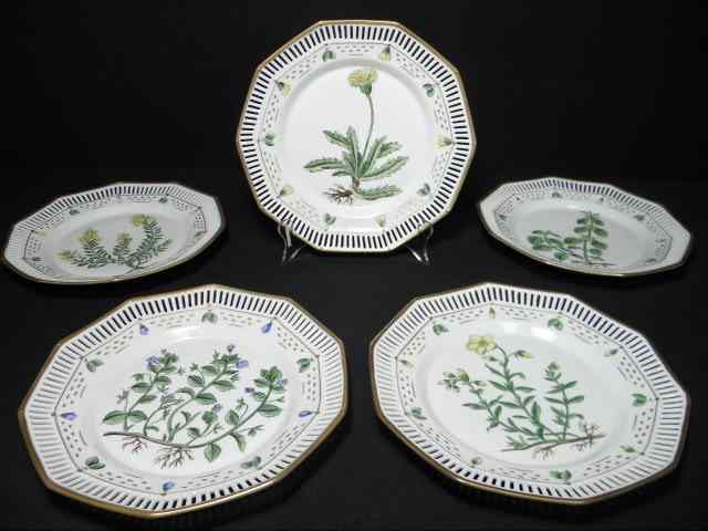 Appraisal: Lot of five Danish ''Flora Danica'' style reticulated porcelain plates