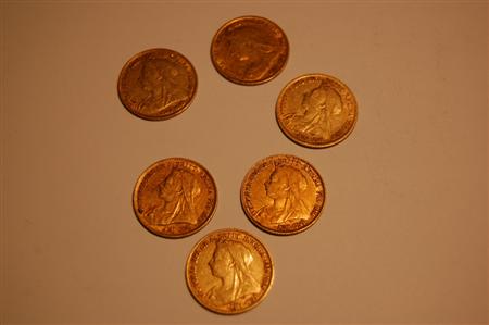 Appraisal: A group of old head Victorian half sovereigns comprising two