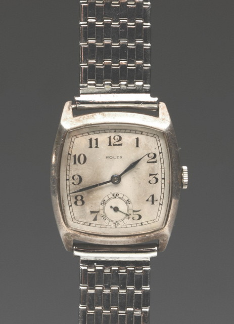 Appraisal: A SILVER ROLEX GENTLEMAN'S WRIST WATCH with supplementary second hand