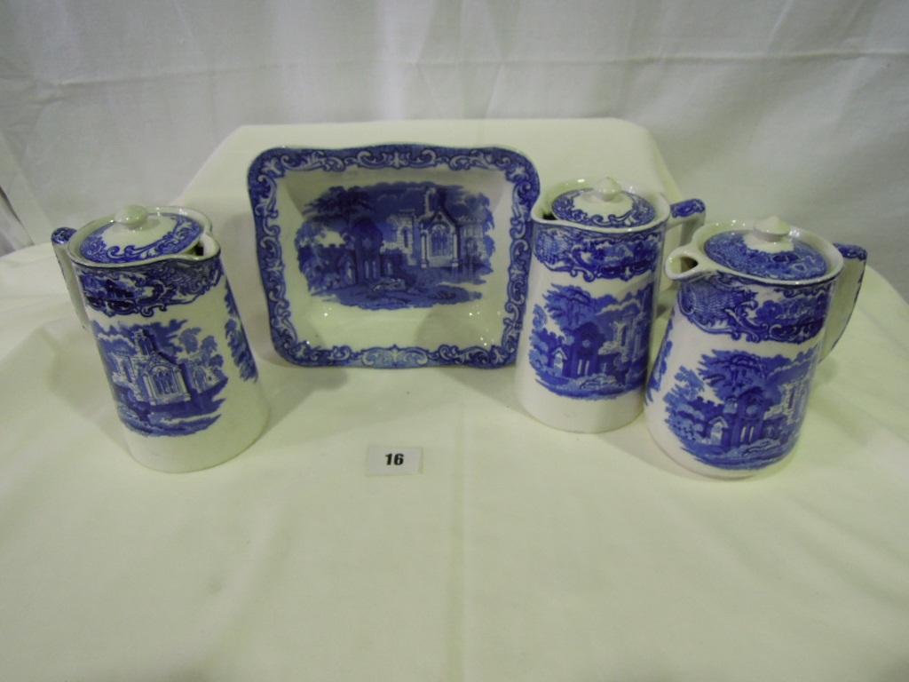 Appraisal: A collection of George Jones Abbey pattern blue and white