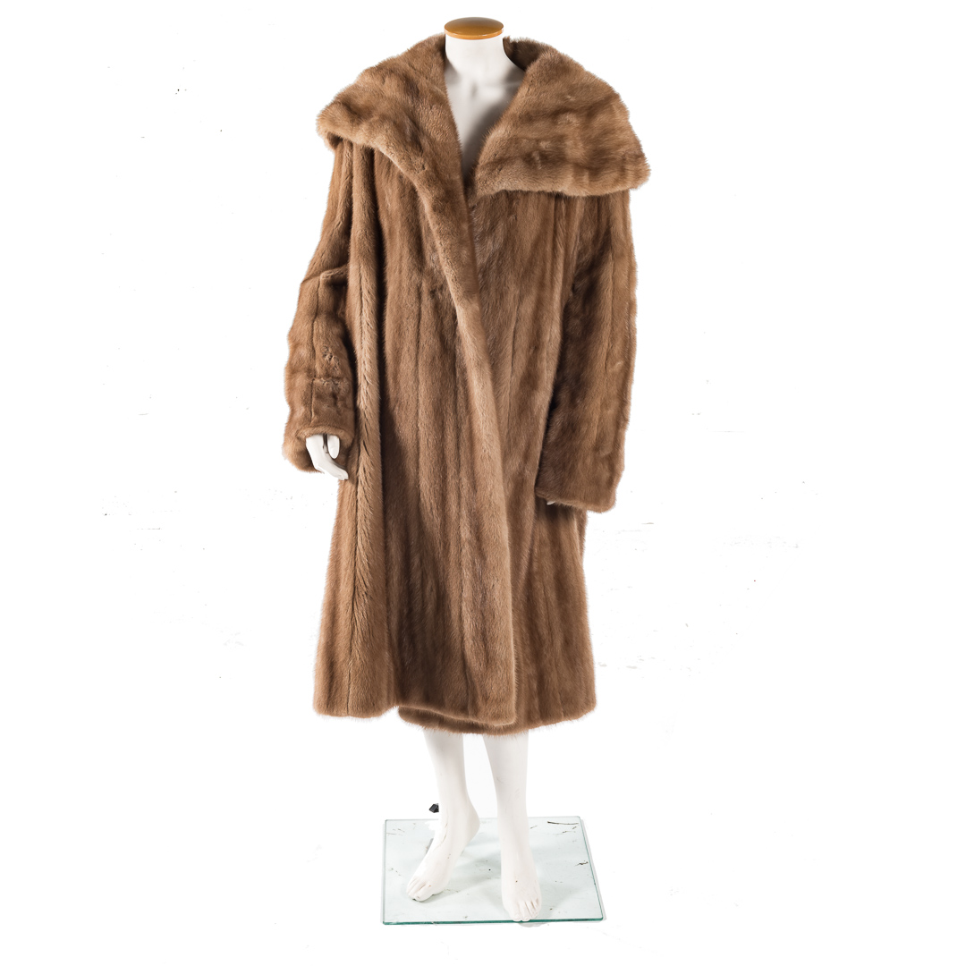 Appraisal: A Lady's Full Length Mink Coat Honey colored coat with