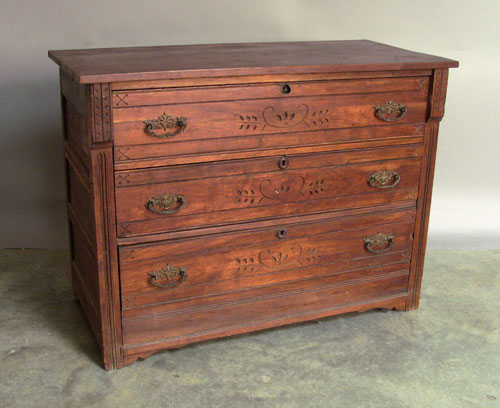 Appraisal: Victorian walnut chest of drawers th c h w