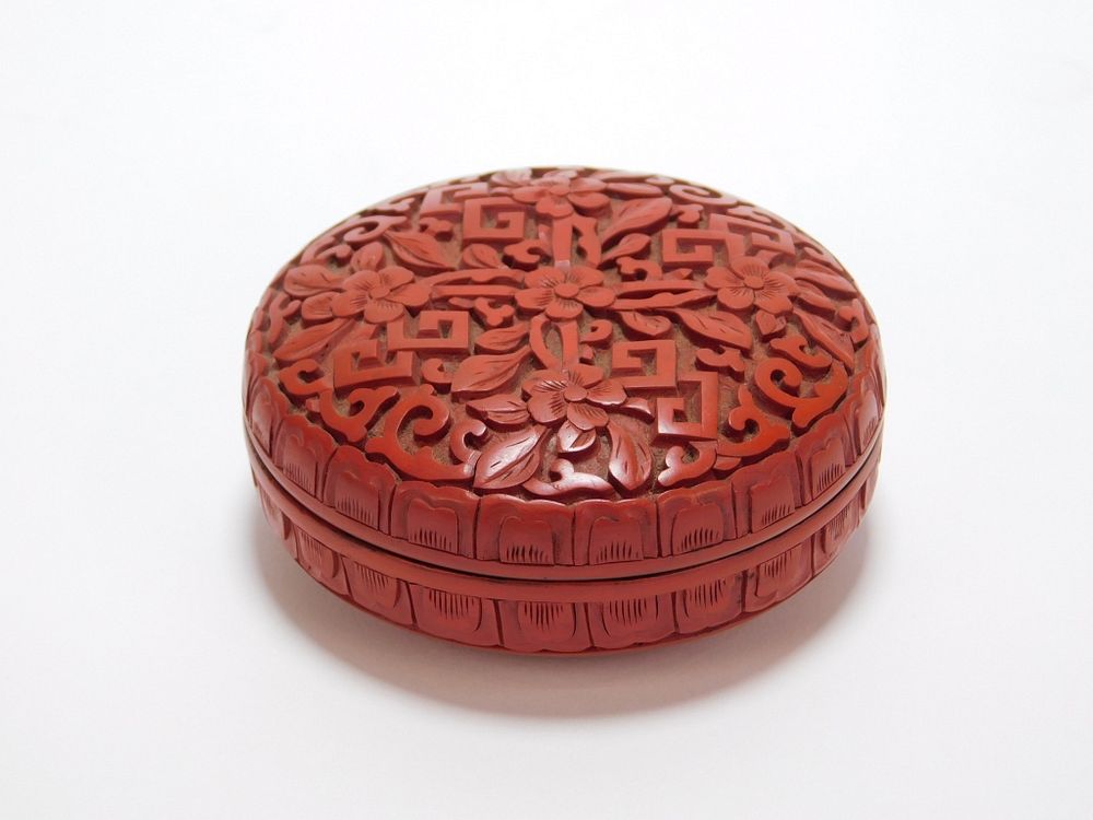 Appraisal: Chinese Carved Cinnabar Lacquer Paste Box China Early th Century