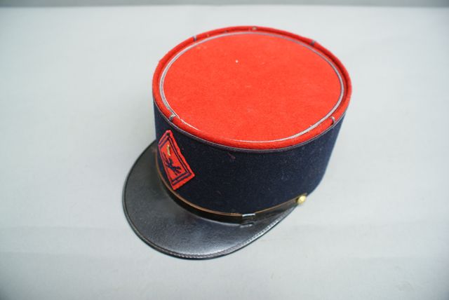 Appraisal: A French legion Keppie badge marked Artillery No red felt