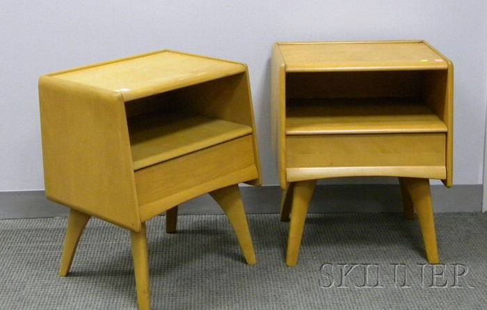 Appraisal: Two Heywood-Wakefield Maple Bedside Tables ht wd dp in