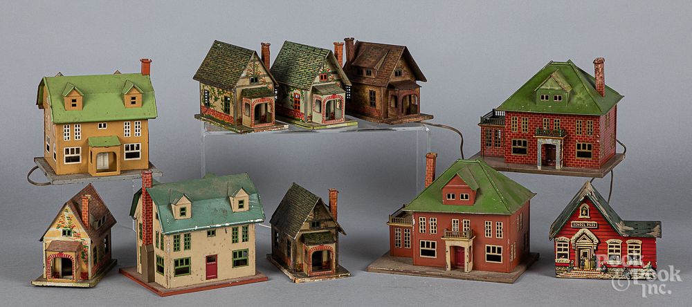 Appraisal: Nine Lionel tin houses Nine Lionel tin houses to include