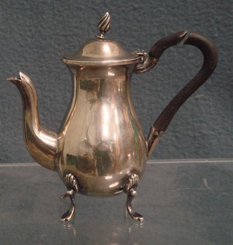 Appraisal: English sterling silver teapot Chester - maker JD WD h