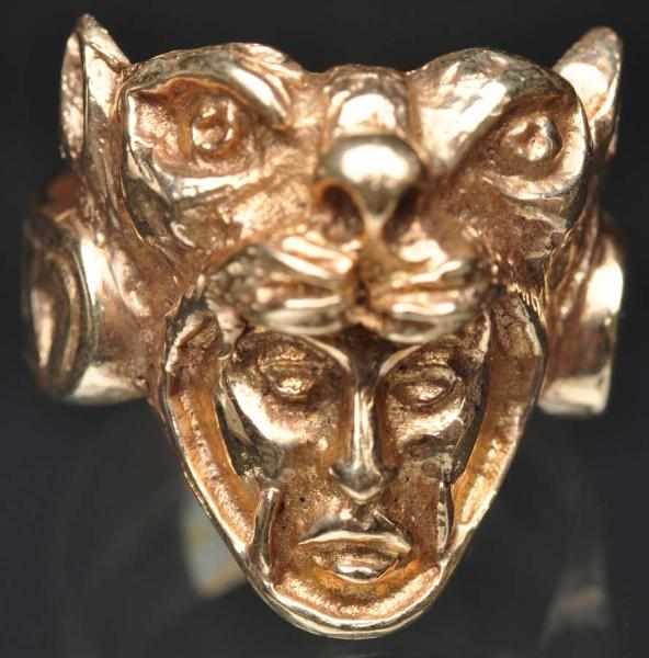 Appraisal: K Y Gold Men's Ring Depicts a lion over a