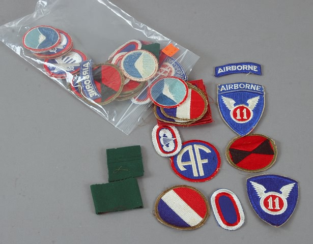 Appraisal: Grouping of military patches post World War II including th