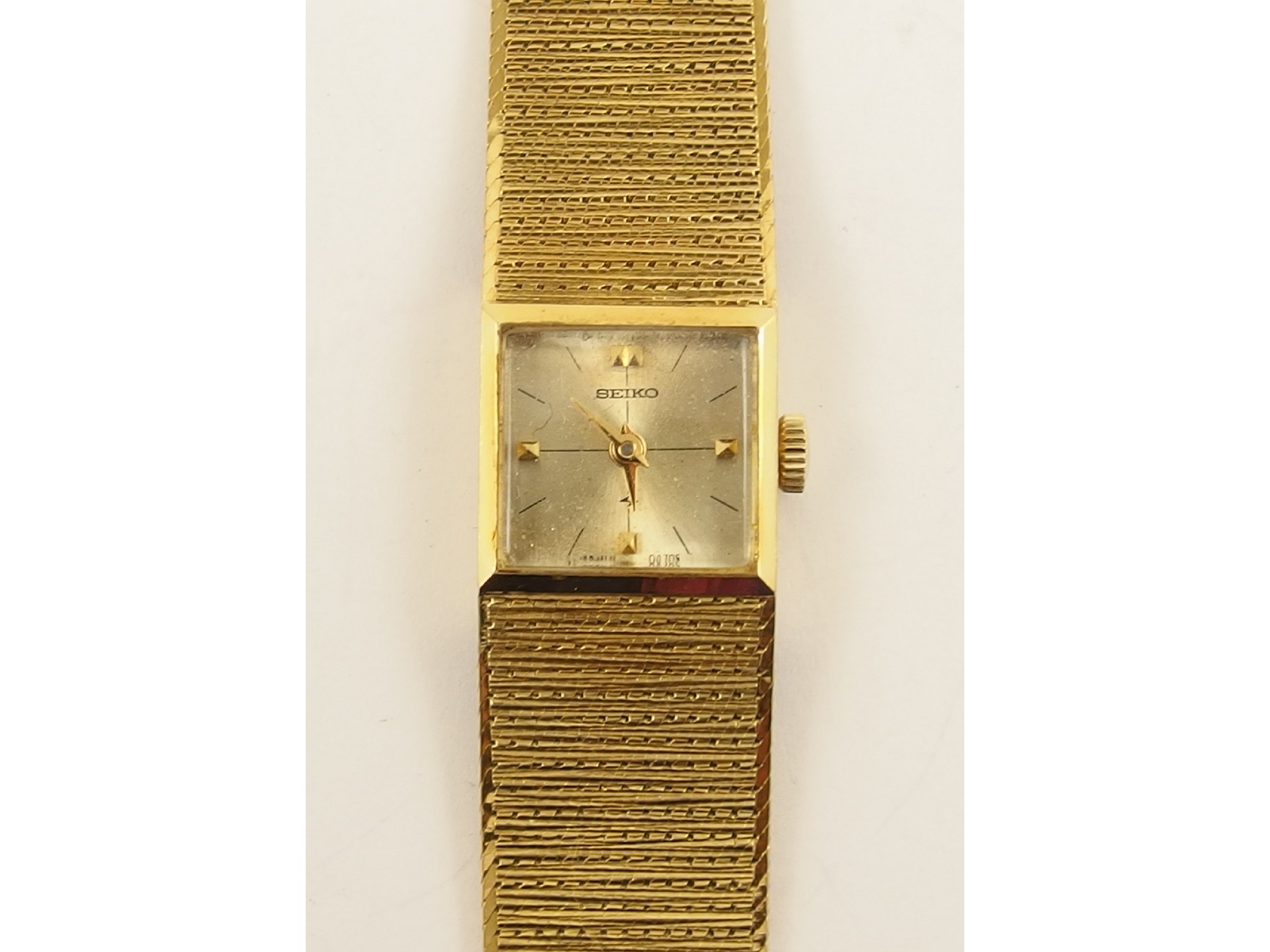 Appraisal: A ladies retro ct gold Seiko watch weight including mechanism