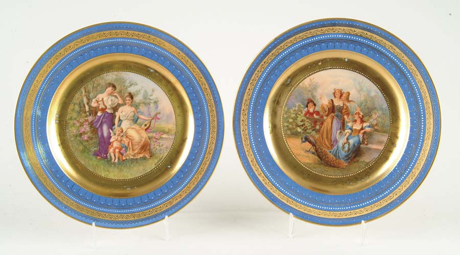 Appraisal: EXQUISITE PAIR OF VIENNA TYPE PORTRAIT PLATES These magnificent plates