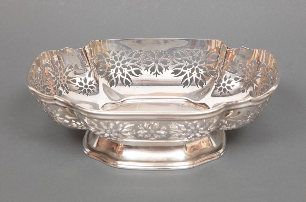 Appraisal: Two American Sterling Silver Reticulated Footed Bowls early-to-mid th c