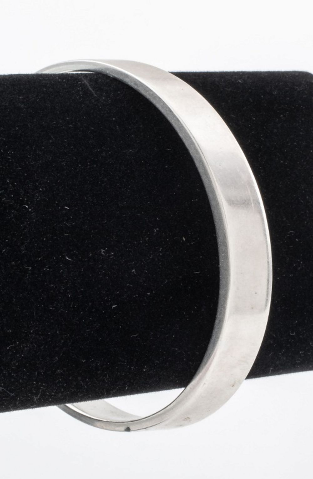 Appraisal: TIFFANY CO MODERN SILVER BANGLE Tiffany Co sterling silver bangle