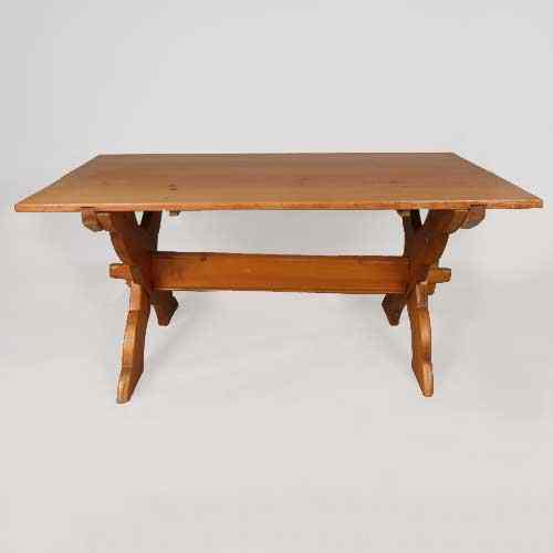 Appraisal: A Scandinavian Country Pine Sawbuck Trestle Table th century having