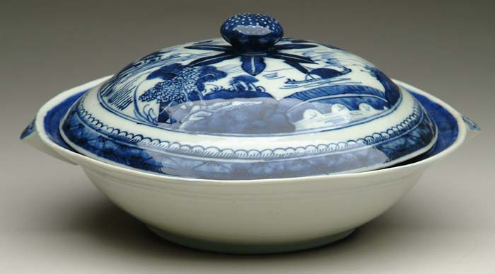 Appraisal: RARE CHINESE EXPORT BLUE AND WHITE CANTON ROUND COVERED WARMING