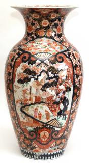 Appraisal: JAPANESE IMARI PORCELAIN URN TH C JAPANESE IMARI PORCELAIN URN