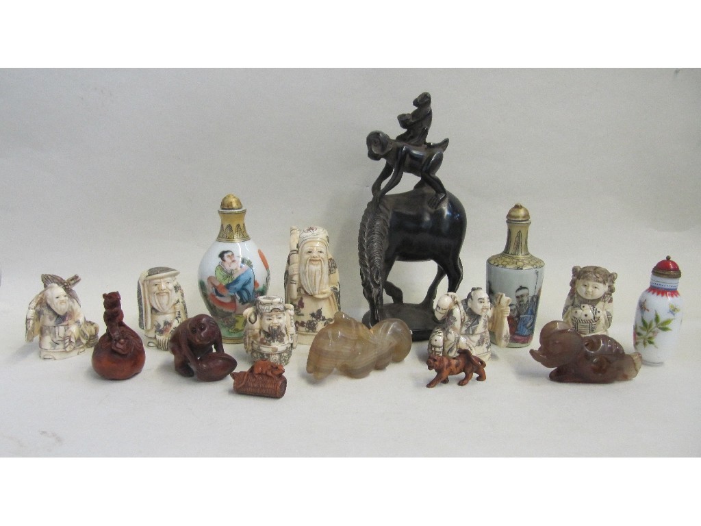 Appraisal: Box of reproduction figures bottles etc