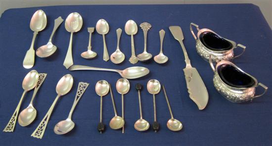 Appraisal: Set of six silver coffee spoons thirteen various tea spoons